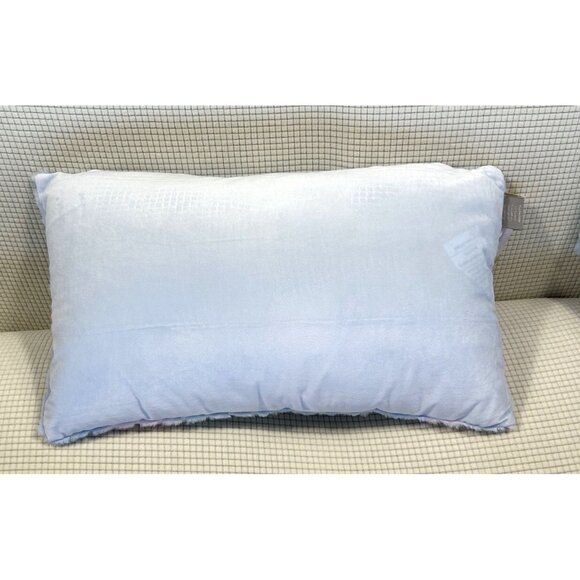 Aviva Stanoff Soft Textured Purple Pink Blanket and 2 Pillow set, NWT, MSRP $799 - Picture 10 of 12